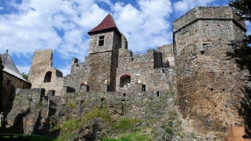 Ryti na hrad Klenov - www.webtrziste.cz